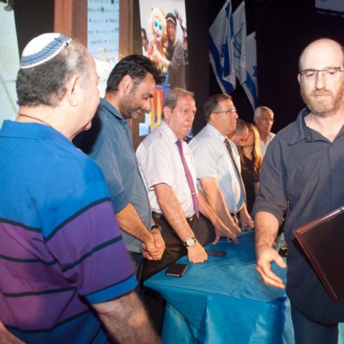 יקיר הקריה - תשע