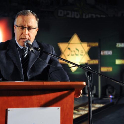 טקס יום הזיכרון לשואה ולגבורה תשע