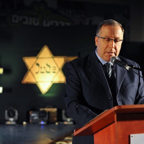טקס יום הזיכרון לשואה ולגבורה תשע