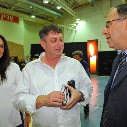טקס יום הזיכרון לשואה ולגבורה תשע