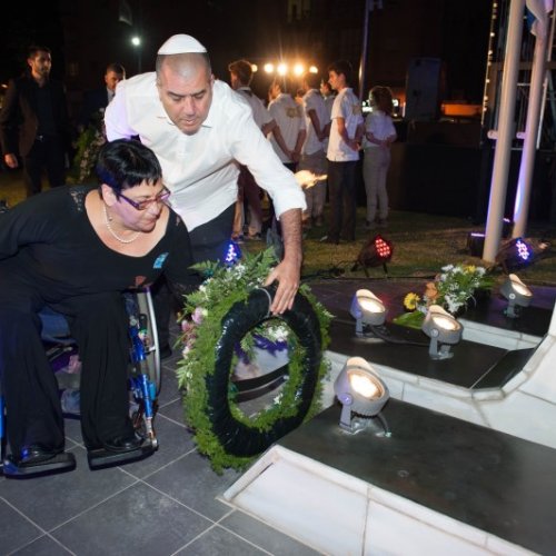 טקס יום הזיכרון לחללי מערכות ישראל תשע