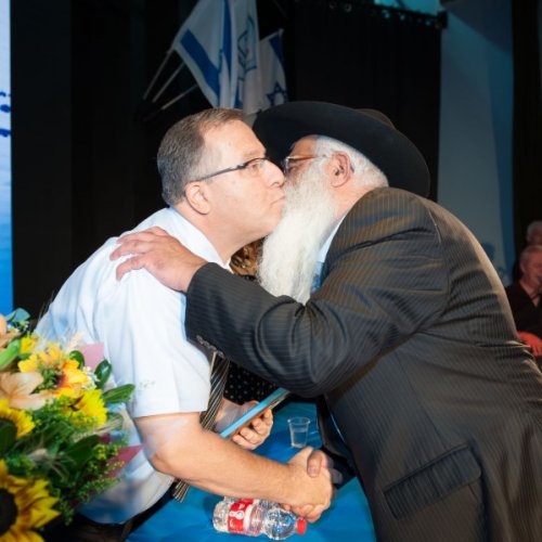 יקיר הקריה - תשע