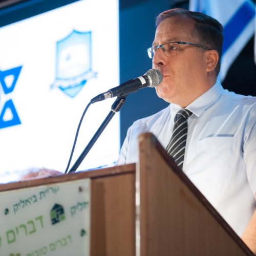 יקיר הקריה - תשע