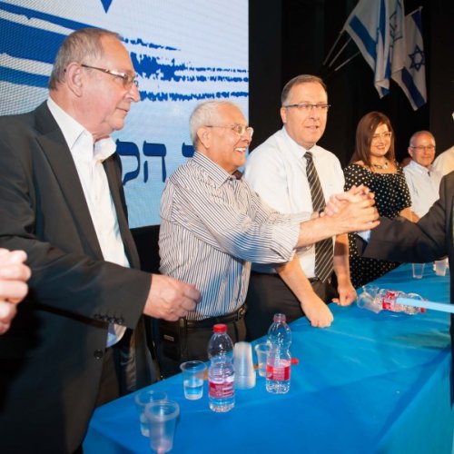 יקיר הקריה - תשע