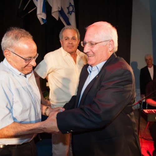 יקיר הקריה - תשע