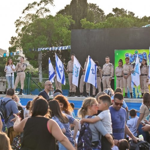ילדי הגנים חוגגים עצמאות 71 למדינת ישראל