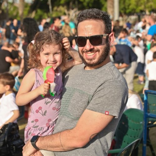 ילדי הגנים חוגגים עצמאות 71 למדינת ישראל