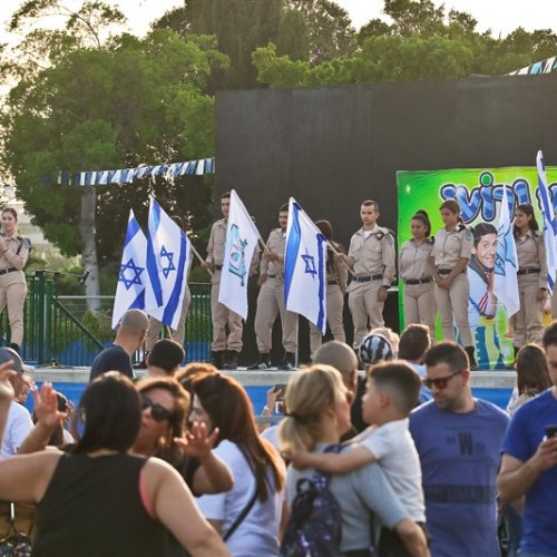 ילדי הגנים חוגגים עצמאות 71 למדינת ישראל