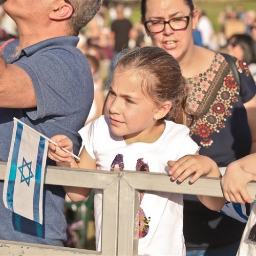 ילדי הגנים חוגגים עצמאות 71 למדינת ישראל