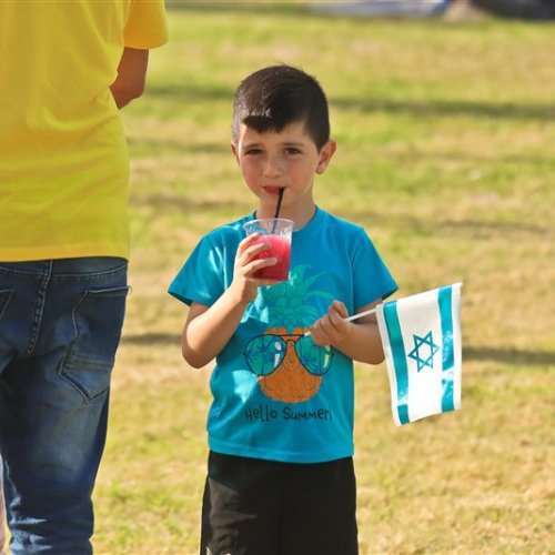 ילדי הגנים חוגגים עצמאות 71 למדינת ישראל