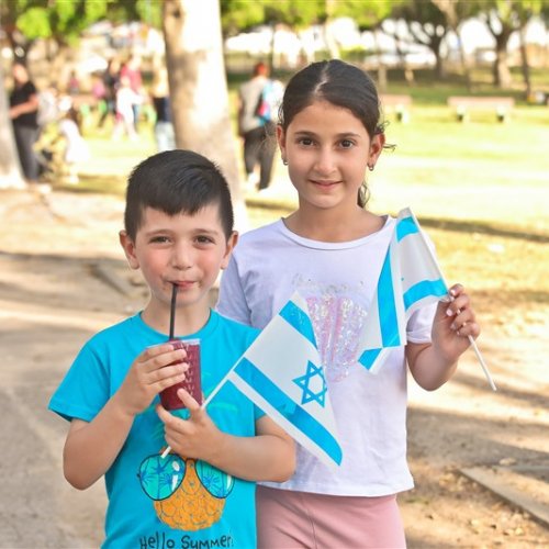 ילדי הגנים חוגגים עצמאות 71 למדינת ישראל
