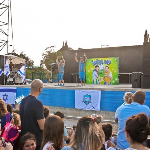ילדי הגנים חוגגים עצמאות 71 למדינת ישראל