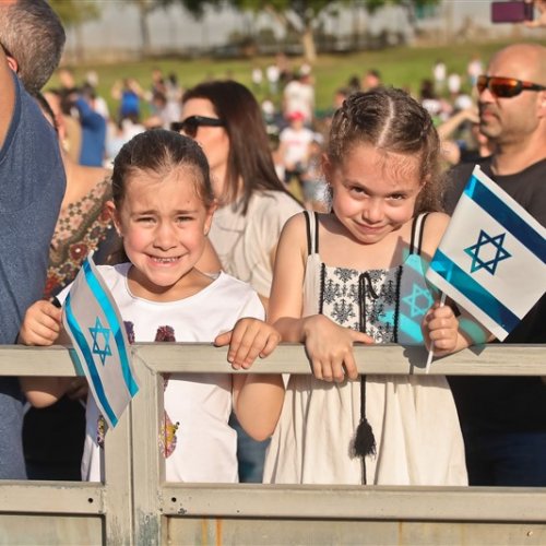 ילדי הגנים חוגגים עצמאות 71 למדינת ישראל