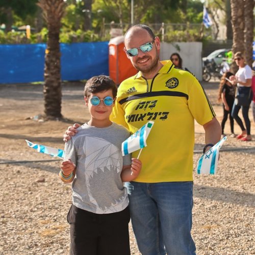 ילדי הגנים חוגגים עצמאות 71 למדינת ישראל