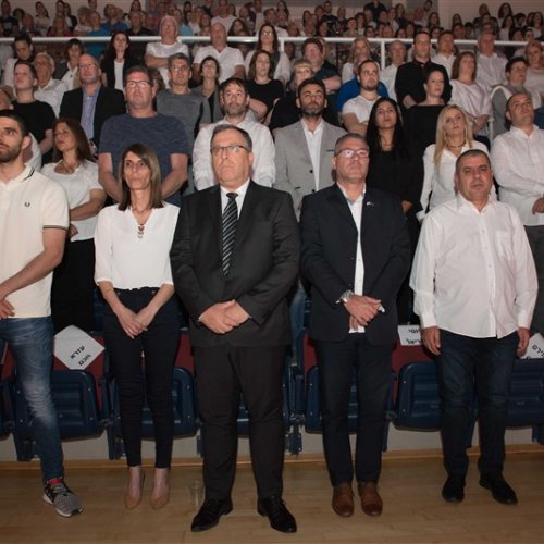 טקס יום הזיכרון לשואה ולגבורה תשע