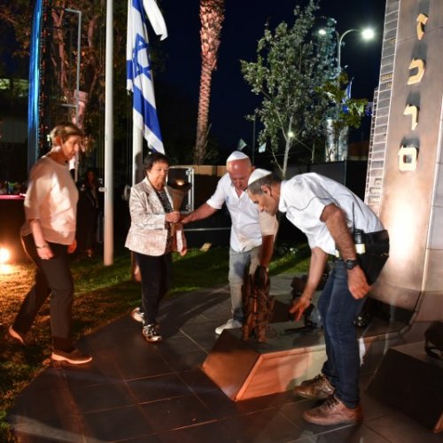 טקס יום הזיכרון לחללי מערכות ישראל תשע