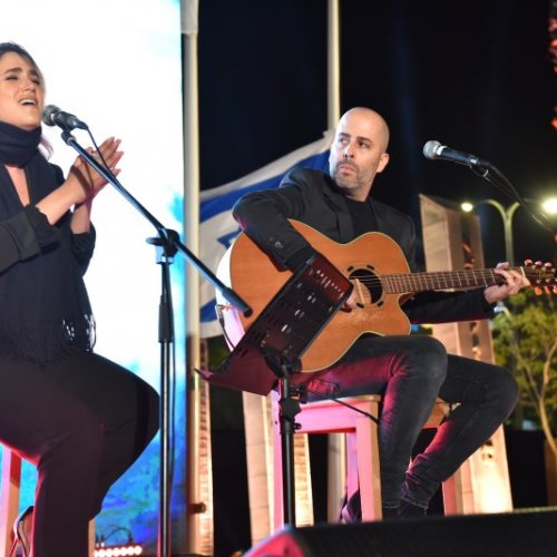 הנוער זוכר ושר - עילי בוטנר וילדי החוץ 