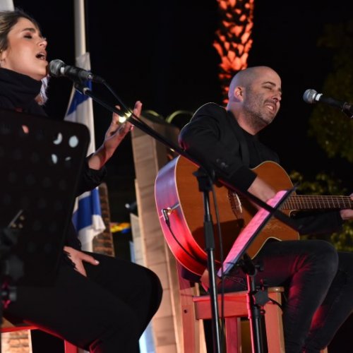 הנוער זוכר ושר - עילי בוטנר וילדי החוץ 