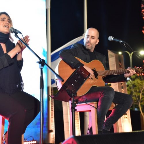 הנוער זוכר ושר - עילי בוטנר וילדי החוץ 