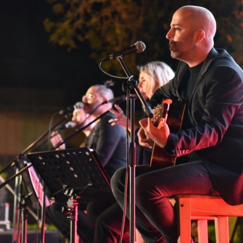 הנוער זוכר ושר - עילי בוטנר וילדי החוץ 