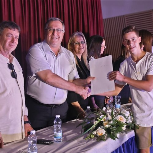 ‏מצטייני ראש העיר 2019 - חטיבות הביניים