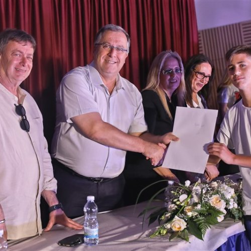 ‏מצטייני ראש העיר 2019 - חטיבות הביניים