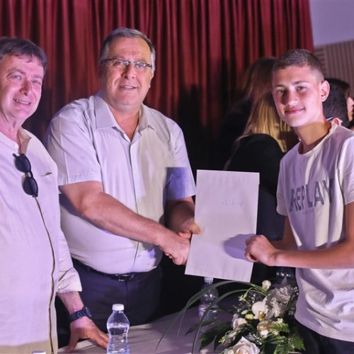 ‏מצטייני ראש העיר 2019 - חטיבות הביניים