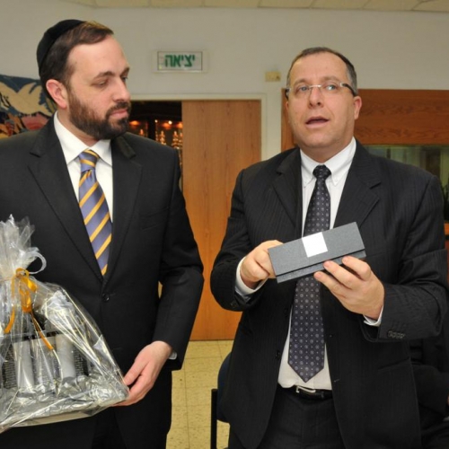 ביקור השר אטיאס - שר הבינוי והשיכון בקרית ביאליק
