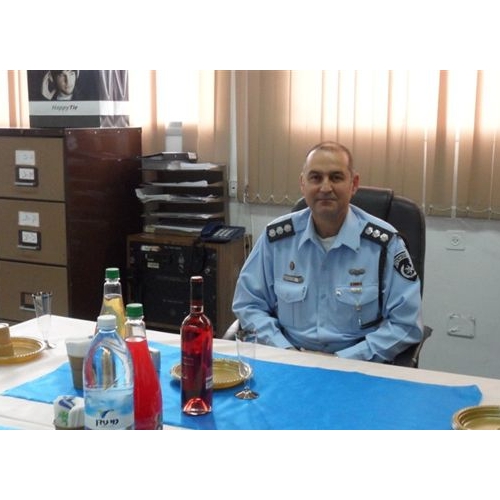 תמונות משלחת מהעיר זסטפוני בגיאורגיה בביקור בנקודת המשטרה בקרית ביאליק