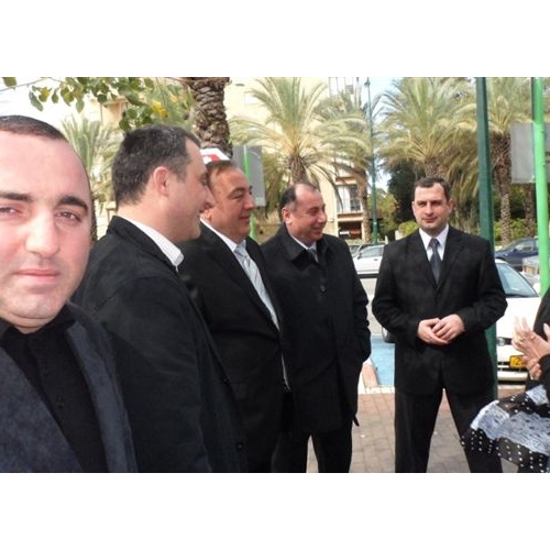 תמונות משלחת מהעיר זסטפוני בגיאורגיה בביקור בנקודת המשטרה בקרית ביאליק