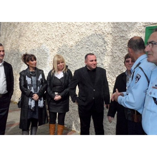 תמונות משלחת מהעיר זסטפוני בגיאורגיה בביקור בנקודת המשטרה בקרית ביאליק
