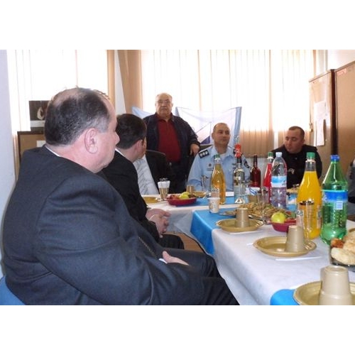תמונות משלחת מהעיר זסטפוני בגיאורגיה בביקור בנקודת המשטרה בקרית ביאליק