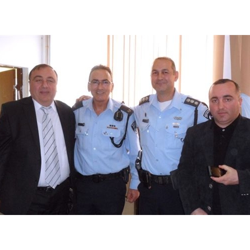 תמונות משלחת מהעיר זסטפוני בגיאורגיה בביקור בנקודת המשטרה בקרית ביאליק
