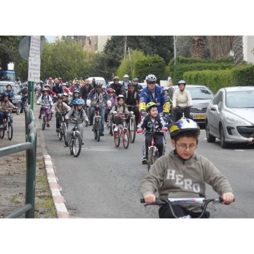 הפנינג אור ירוק קרית ביאליק