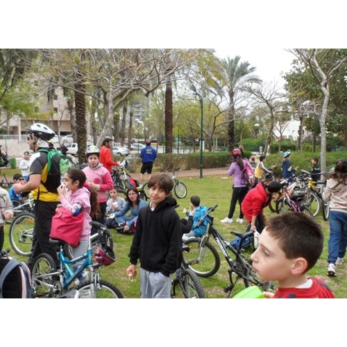הפנינג אור ירוק קרית ביאליק