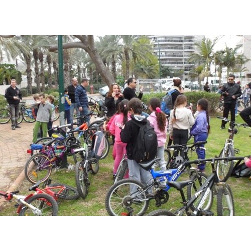 הפנינג אור ירוק קרית ביאליק