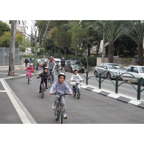 הפנינג אור ירוק קרית ביאליק