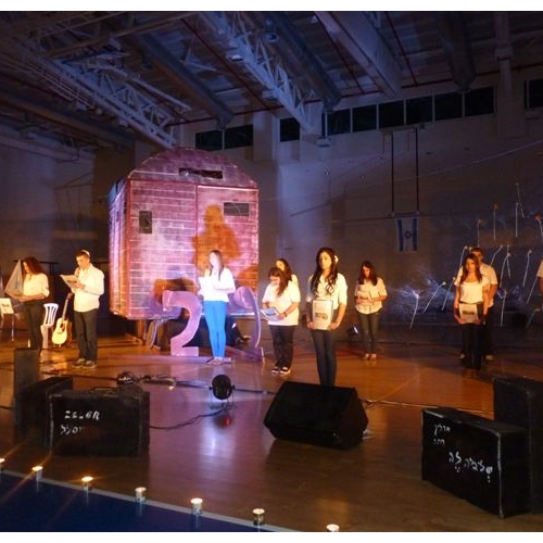  טקס יום הזיכרון לשואה ולגבורה תשע