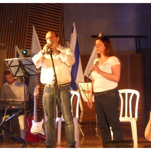  טקס יום הזיכרון לשואה ולגבורה תשע