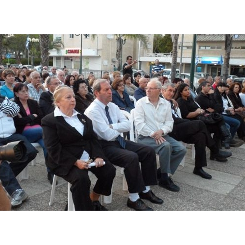 תמונות טקס חנוכת אנדרטת הבנים בעיר