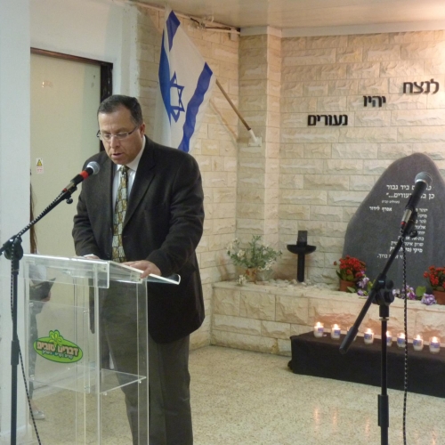 תמונות טקס חנוכת אנדרטת הבנים בעיר