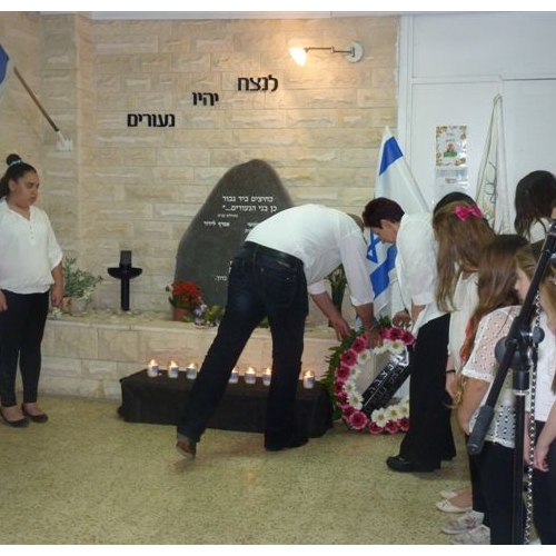 תמונות טקס חנוכת אנדרטת הבנים בעיר