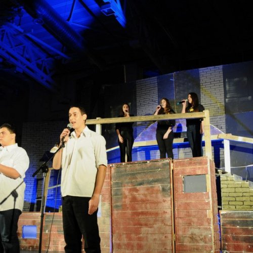 טקס יום הזיכרון לשואה ולגבורה תשע