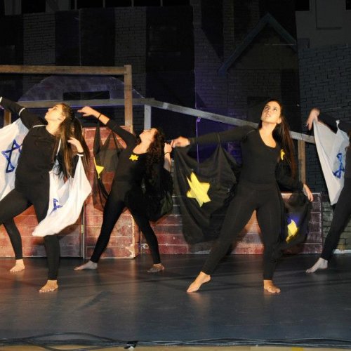 טקס יום הזיכרון לשואה ולגבורה תשע