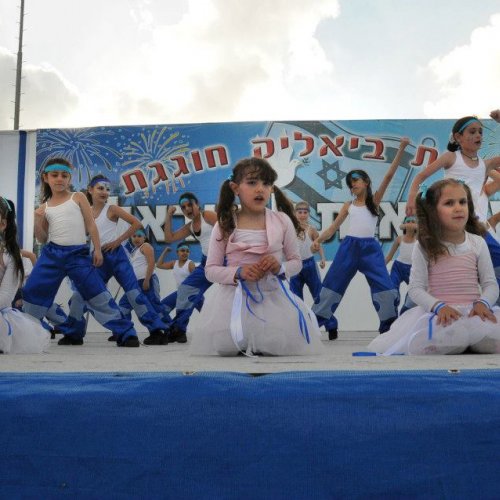 ילדי הגנים חוגגים עצמאות 65 למדינת ישראל