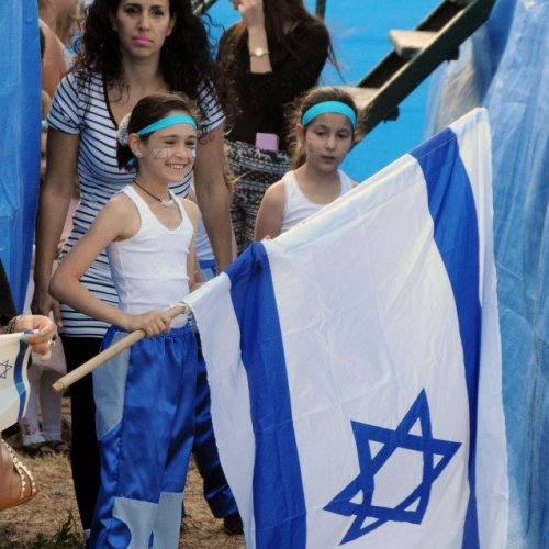 ילדי הגנים חוגגים עצמאות 65 למדינת ישראל