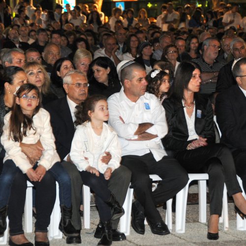 טקס יום הזכרון לחללי מערכות ישראל בני הקריה תשע