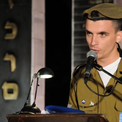טקס יום הזכרון לחללי מערכות ישראל בני הקריה תשע