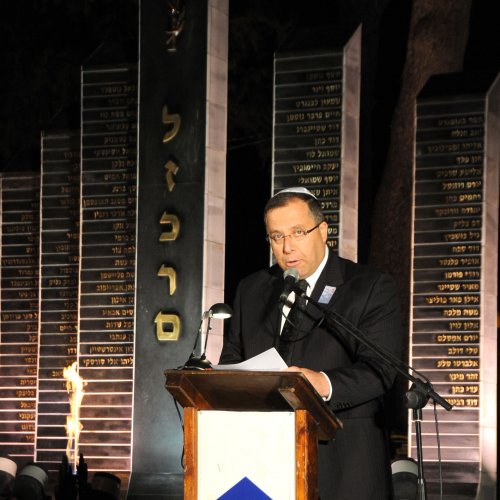 טקס יום הזכרון לחללי מערכות ישראל בני הקריה תשע