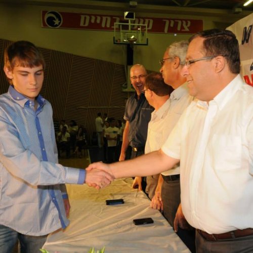 טקס מצטייני ראש העיר - חטיבות הביניים וחטיבה עליונה - תשע